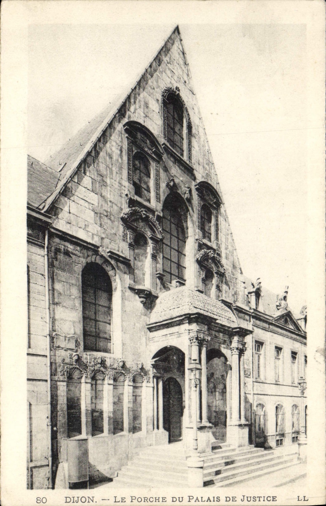 CPA Dijon Le Porche du Palais de Justice 