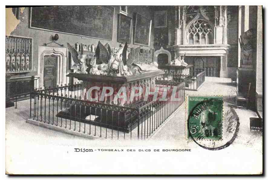 CPA Dijon Tombeaux des Ducs de Bourgogne 