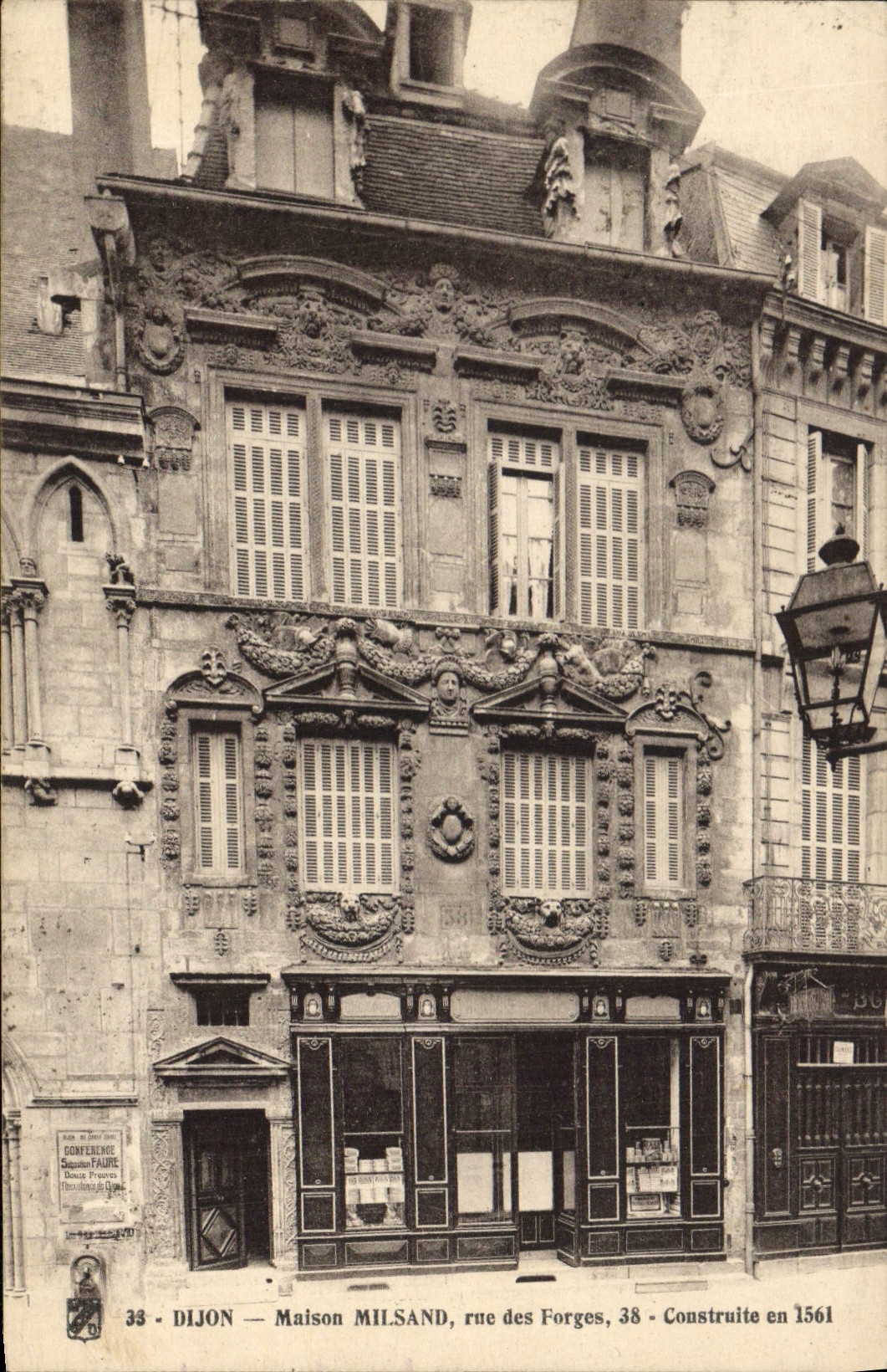 CPA Dijon maison Milsand rue des Forges 38 construite en 1561 