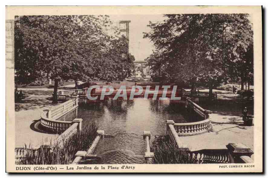 CPA Dijon Cote d'Or les jardins de la place d'Arcy 