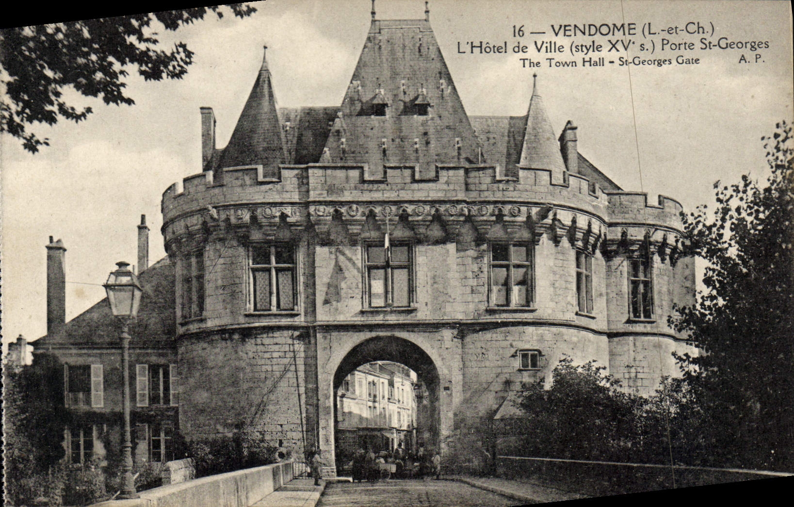 CPA Vendome L et Ch l'hotel de Ville Style XV S porte St George 