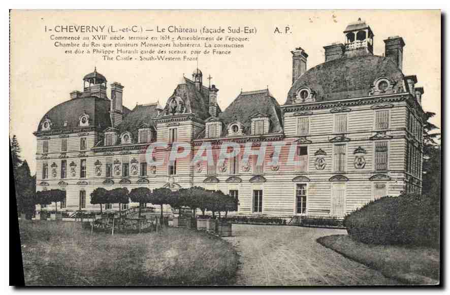 CPA Cheverny L et C le chateau facade Sud Est Commence an XVII siecle termine en 1634 