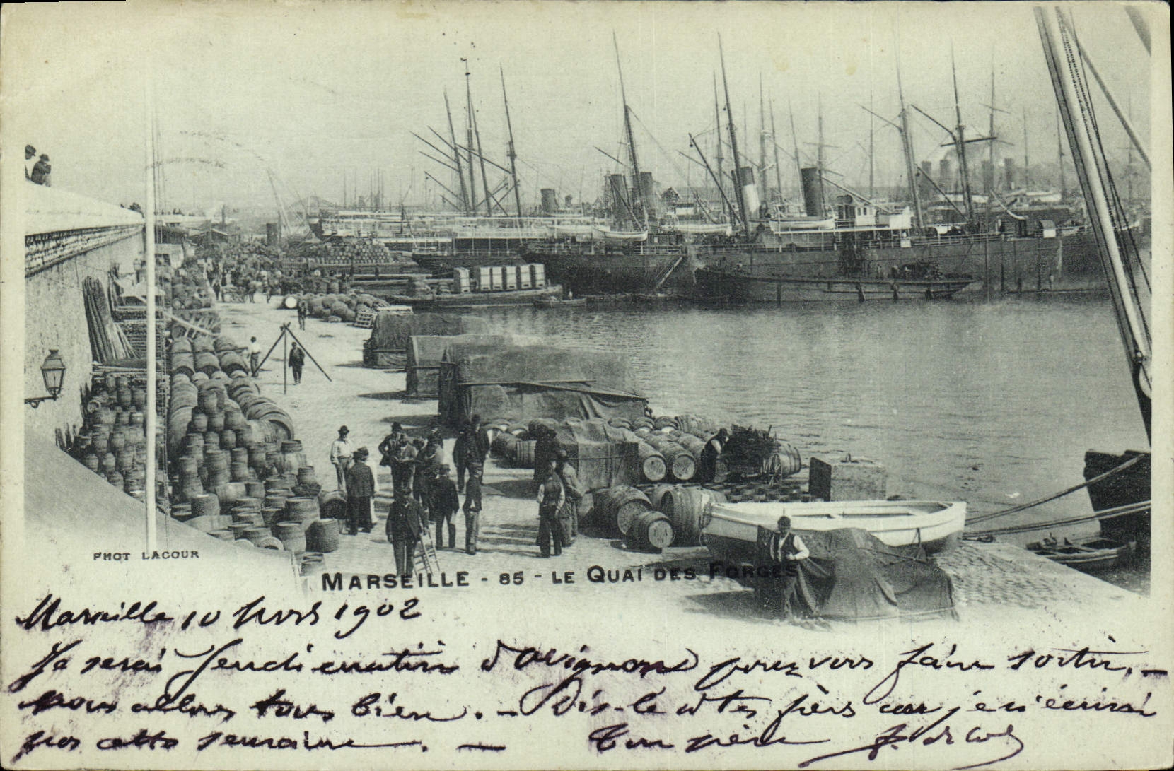 Marseille - 85 - Le Quai des Forges — Phot. Lacour