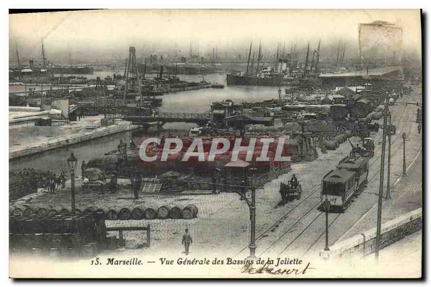 CPA Marseille vue generale des Bassins de la Joliette 
