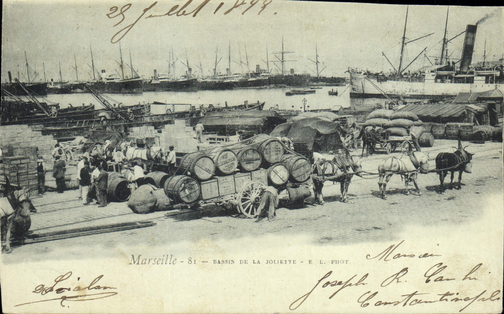 Marseille - Bassin de la Joliette — vue portuaire avec charrettes et bateaux — E. L. Phot.