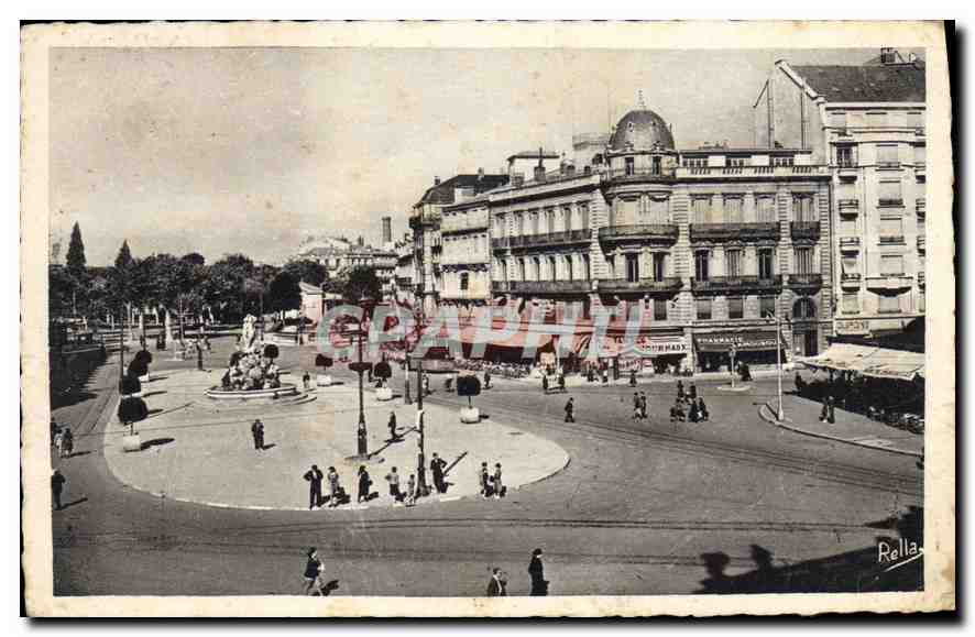 CPA Montpellier la place de la Comedie 
