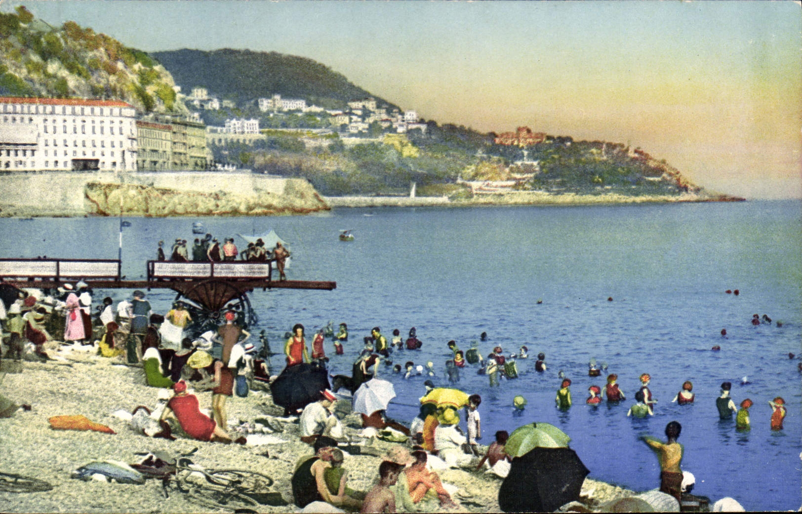CPA Nice vue sur le Mont Boron Bains de Mer 