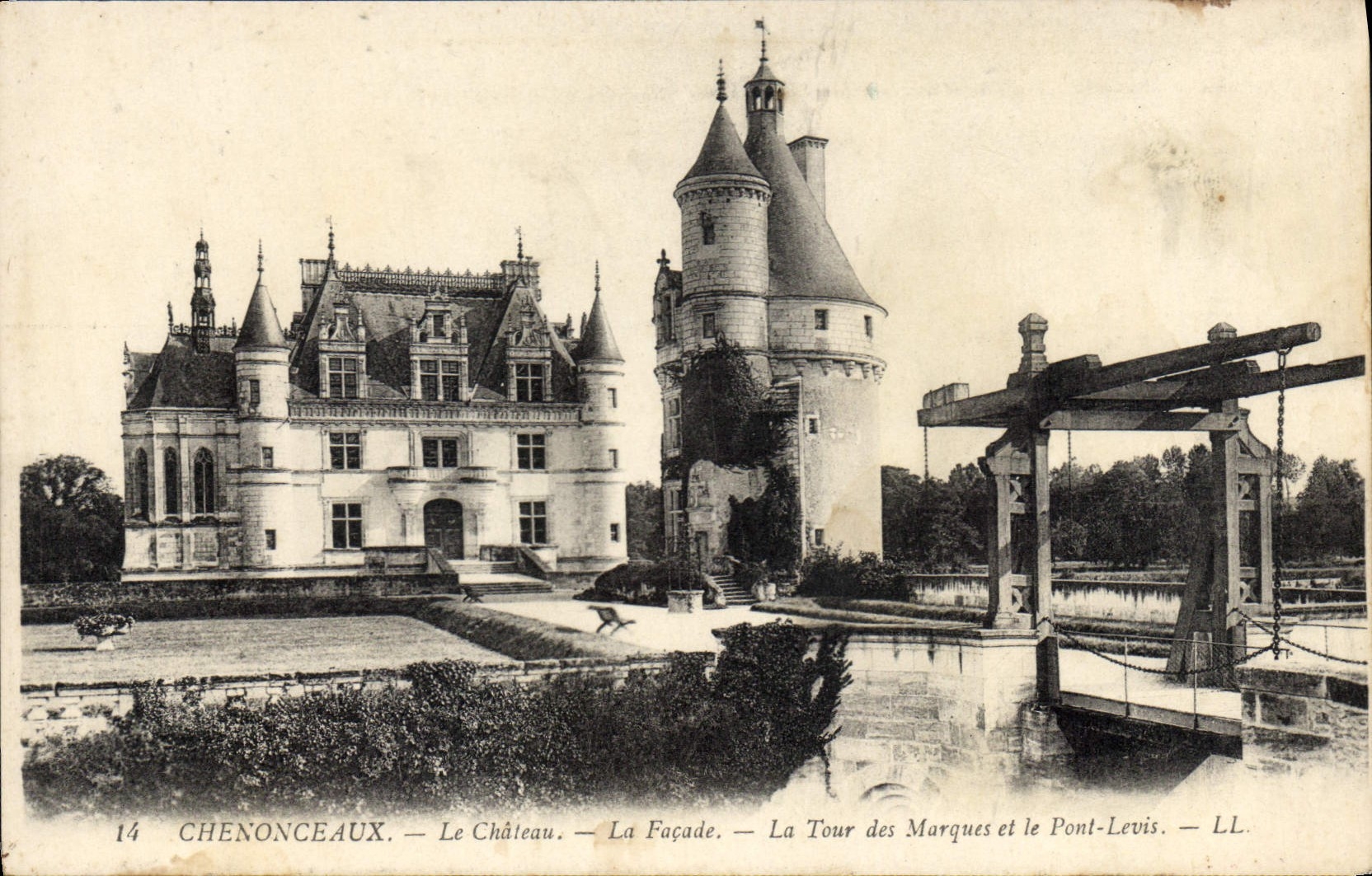 CPA Chenonceaux Le Chateau La tour des Marques et le Pont Levis 