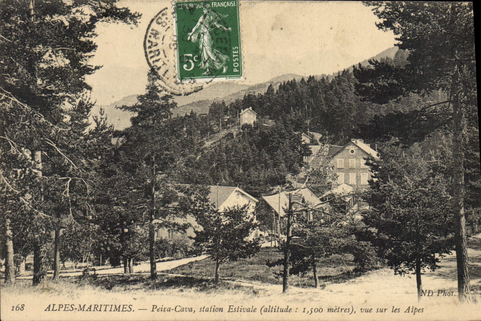 Peïra-Cava, station Estivale — altitude : 1,500 mètres, vue sur les Alpes — ND Phot.