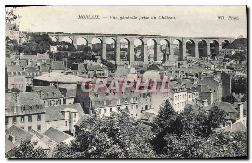 CPA Morlaix Vue generale prise du Chateau 