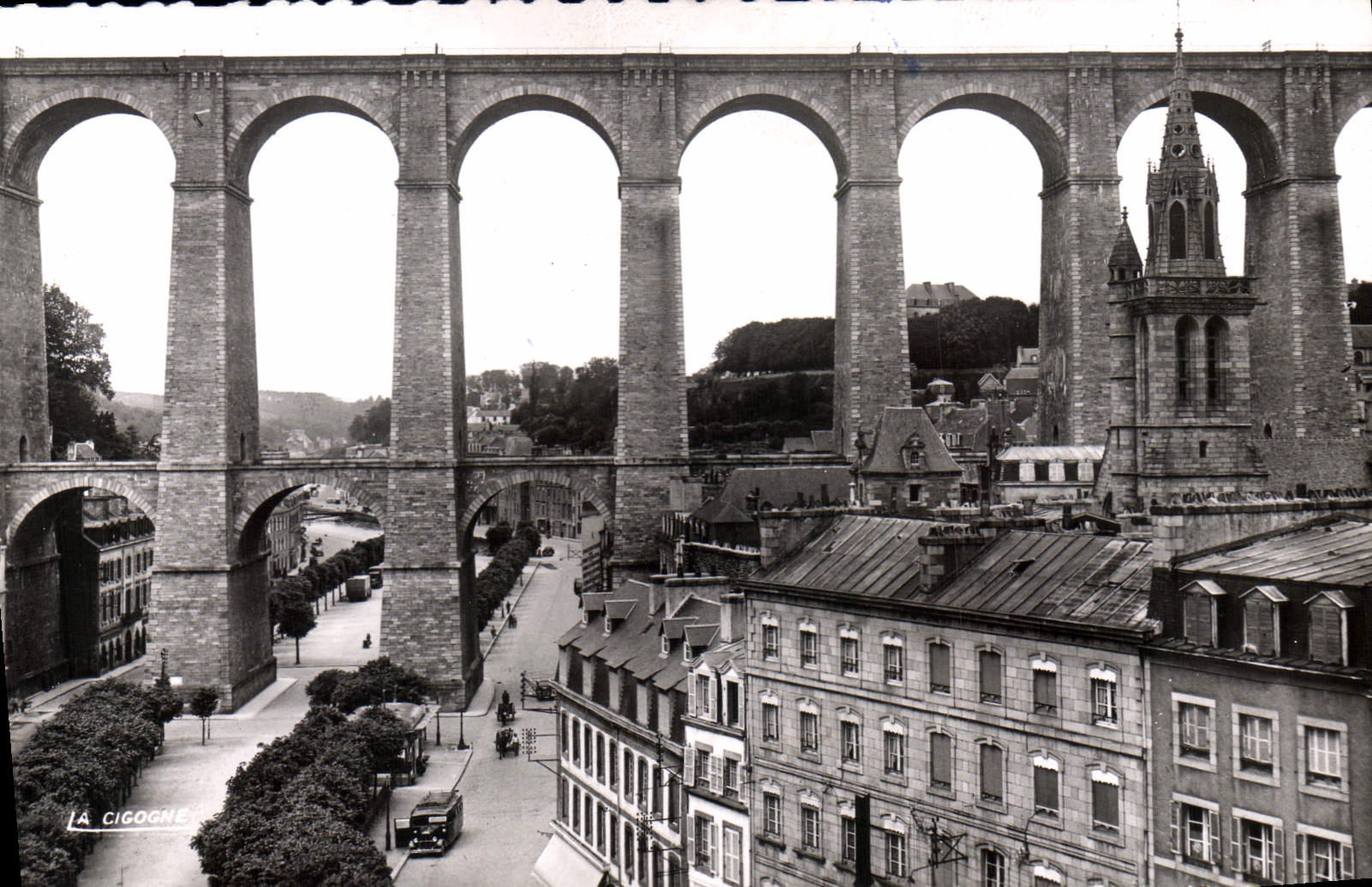 CPA Morlaix Finistere Place Cornic et le Viaduc 