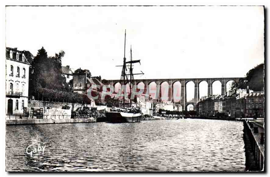 CPA Morlaix Finistere Quai du Treguier et le Viaduc 