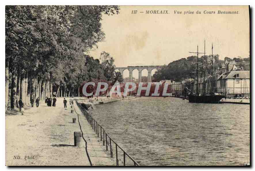 CPA Morlaix vue prise du Cours Beaumont 