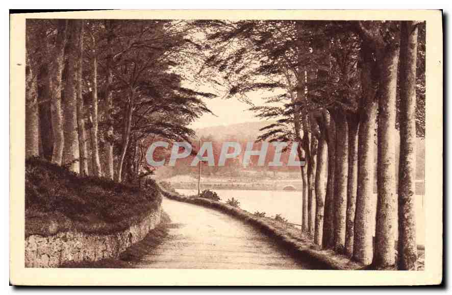 CPA Morlaix La Riviere et le Chateau de Lannuguay 