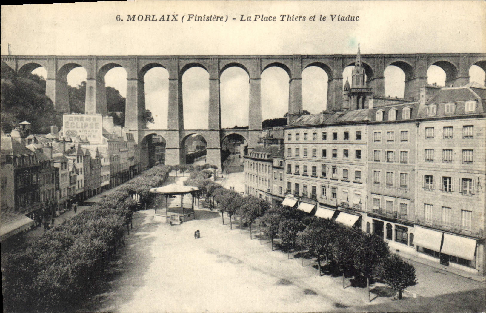 CPA Morlaix Finistere La Place Thiers et le Viaduc 