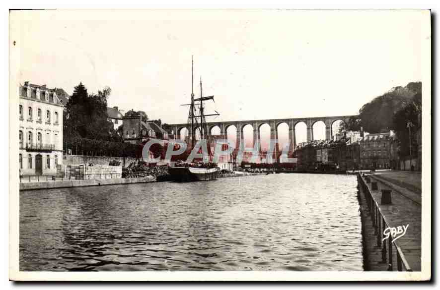 CPA Morlaix Quai Treguier et le Viaduc 