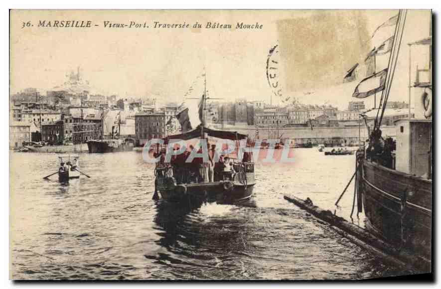 CPA Marseille Vieux Port Traversee du Bateau Mouche 