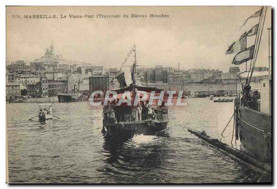 CPA Marseille Le Vieux Port Traversee du Bateau Mouche 