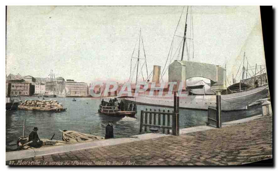 Marseille — le service du "Passage" dans le Vieux Port — Aquia-Photo & Cie