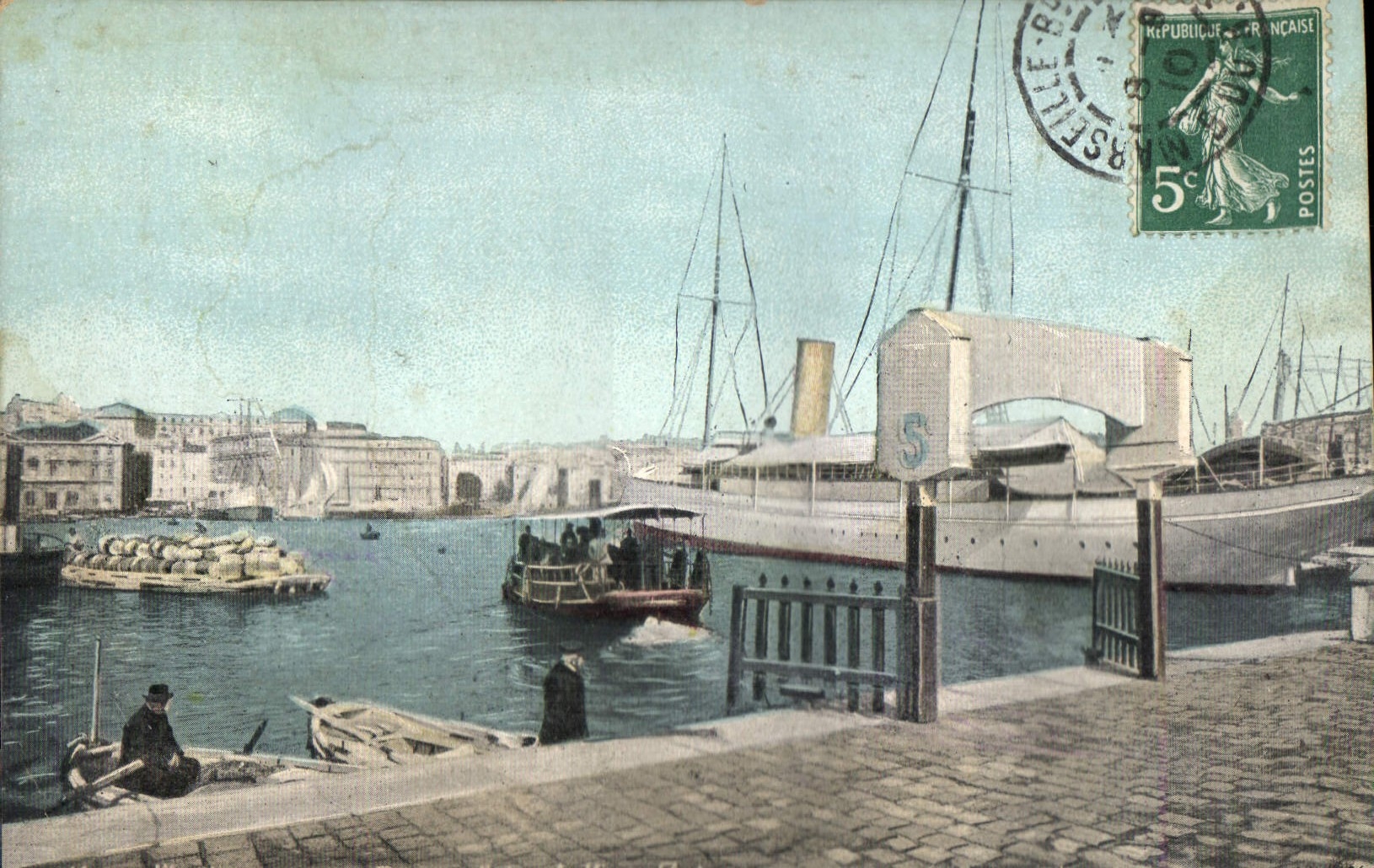 Port de Marseille — vue du Vieux-Port avec bateaux — éditeur L. V. & Cie