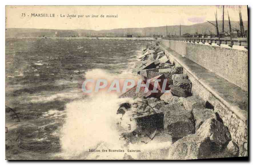 CPA Marseille La Jetee par un jour de Mistral 