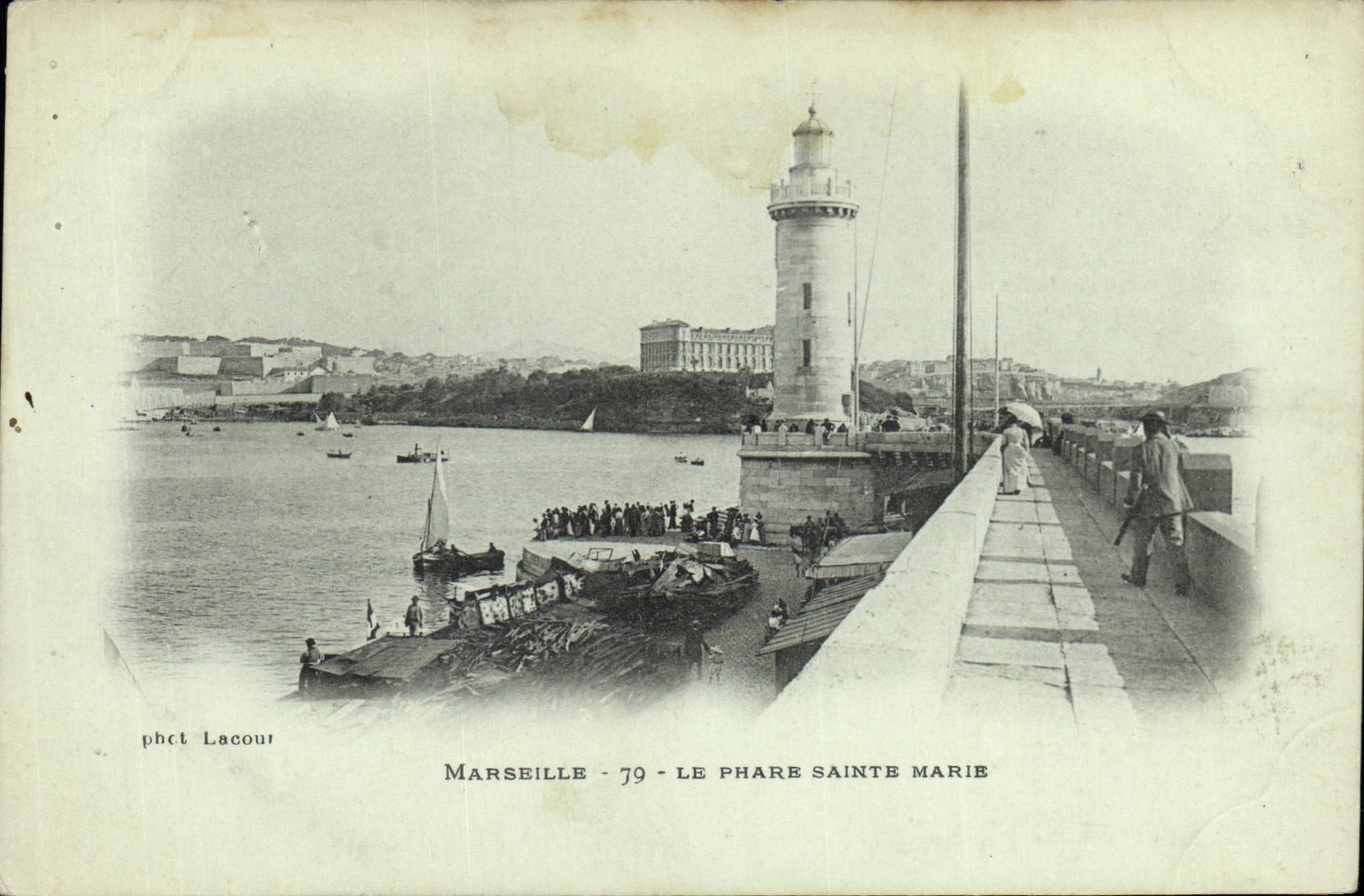 CPA Marseille Le Phare Ste Marie 