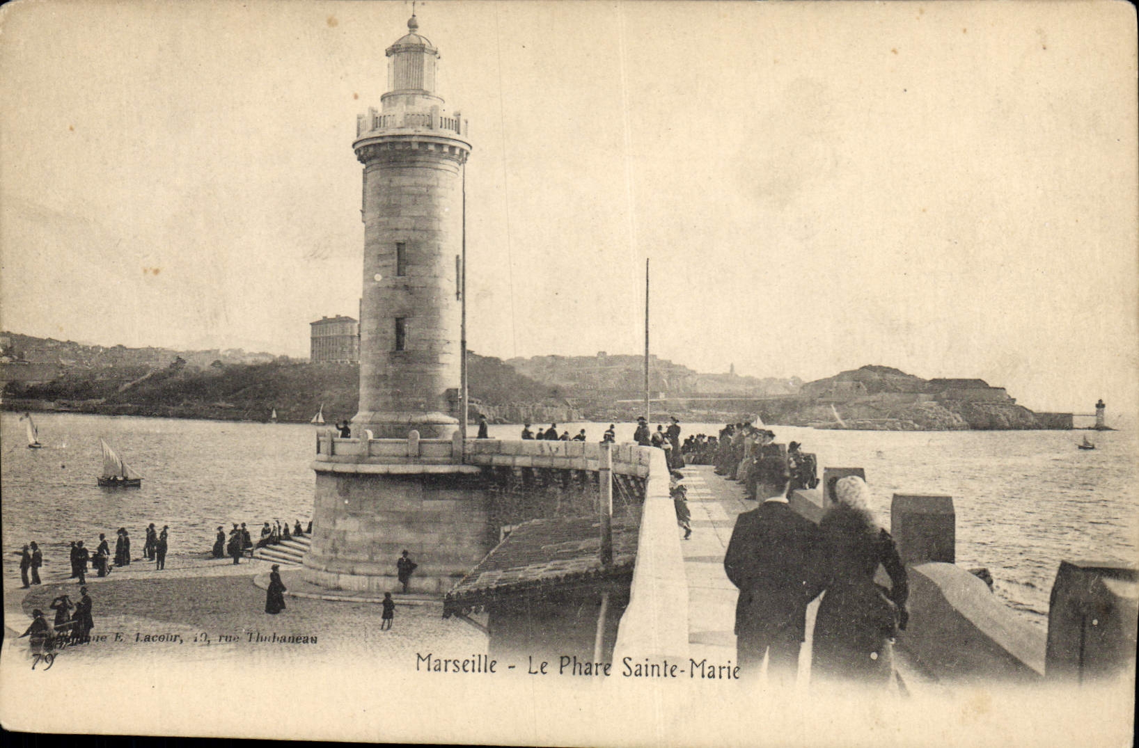 CPA Marseille Le Phare Ste Marie 