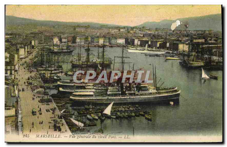 CPA Marseille vue generale du vieux port 