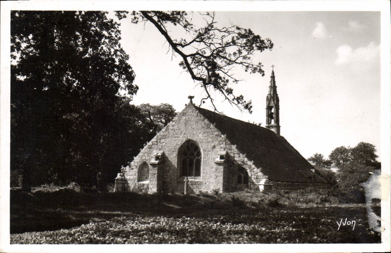 CPA Pont Aven Finistere chapelle Tremale au bois d'Amour 