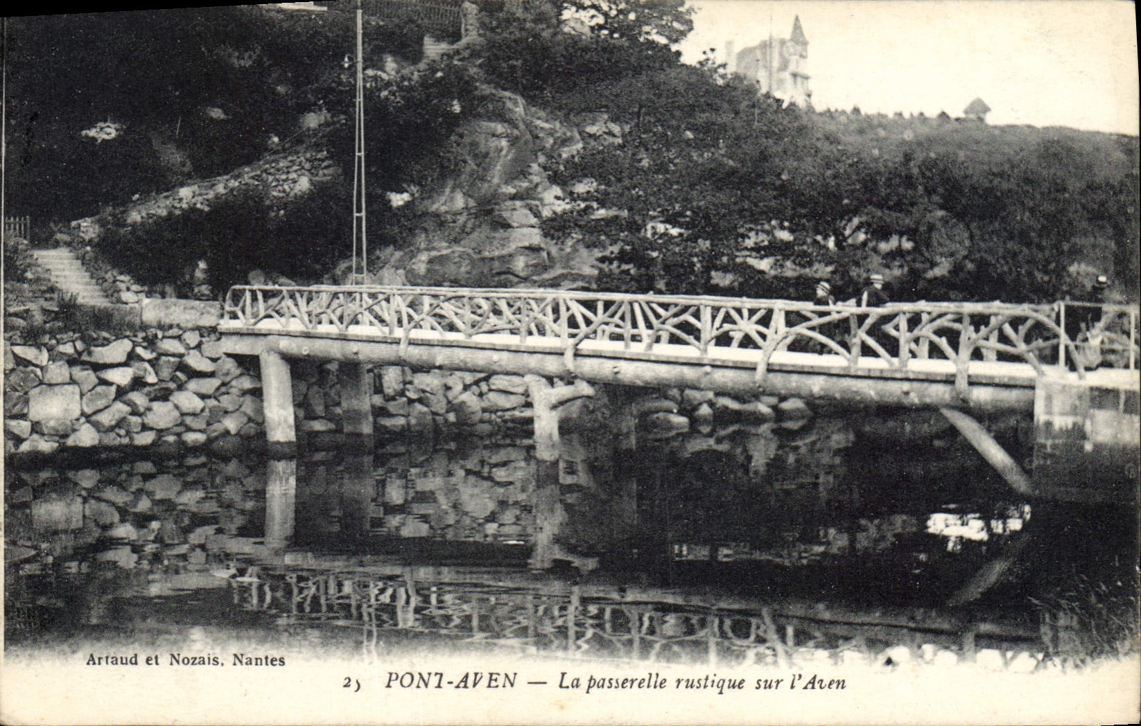 CPA Pont Aven la Passerelle rustique sur l'Aven 