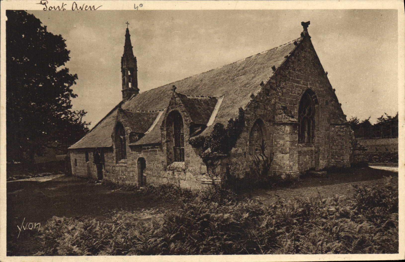 CPA La Douce France Bretagne Pont Aven Finistere La Chapelle Tromalo au Beis d'Amour 