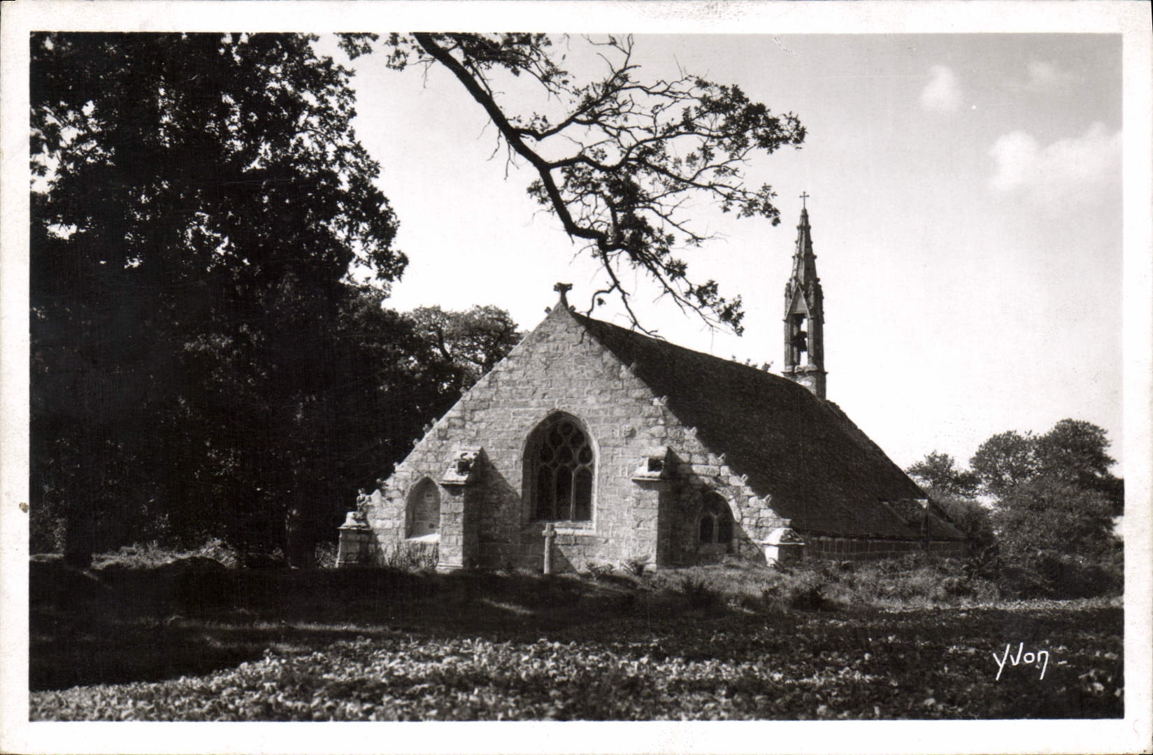 CPA Pont Aven Finistere Chapelle tremalo au bois d'Amour 