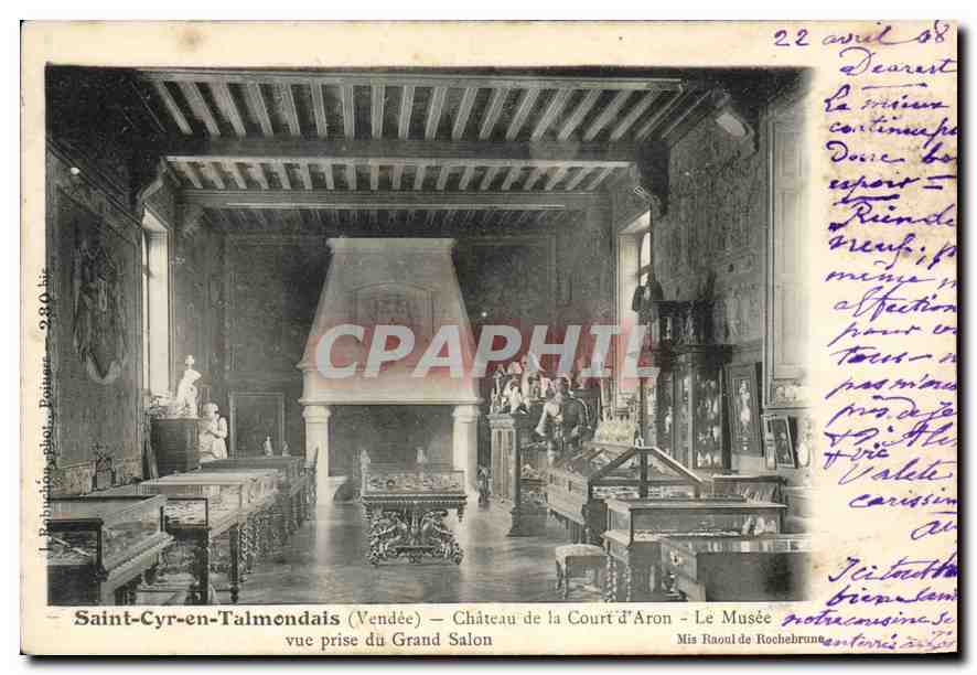 Saint-Cyr-en-Talmontais (Vendée) — Château de la Court d'Aron — Le Musée — vue prise du Grand Salon
