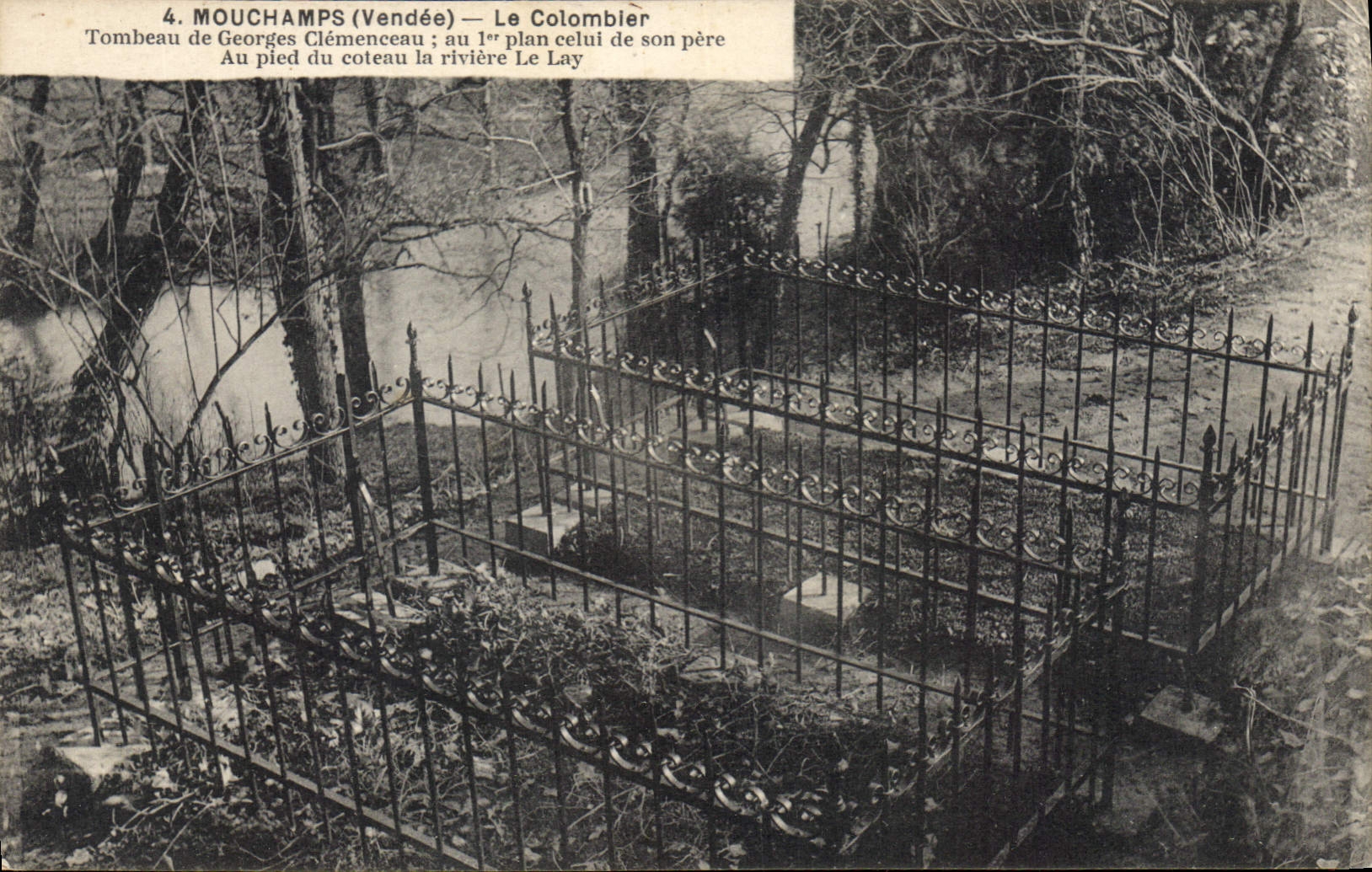 Mouchamps (Vendée) — Le Colombier — Tombeau de Georges Clémenceau et de son père