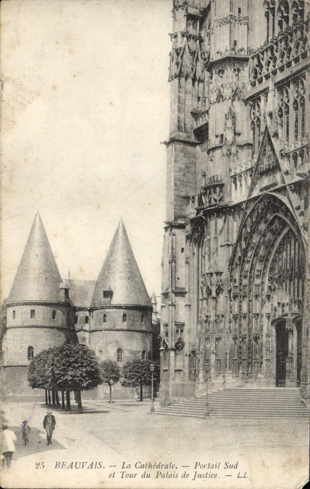 CPA Beauvais La Cathedrale Portail Sud 