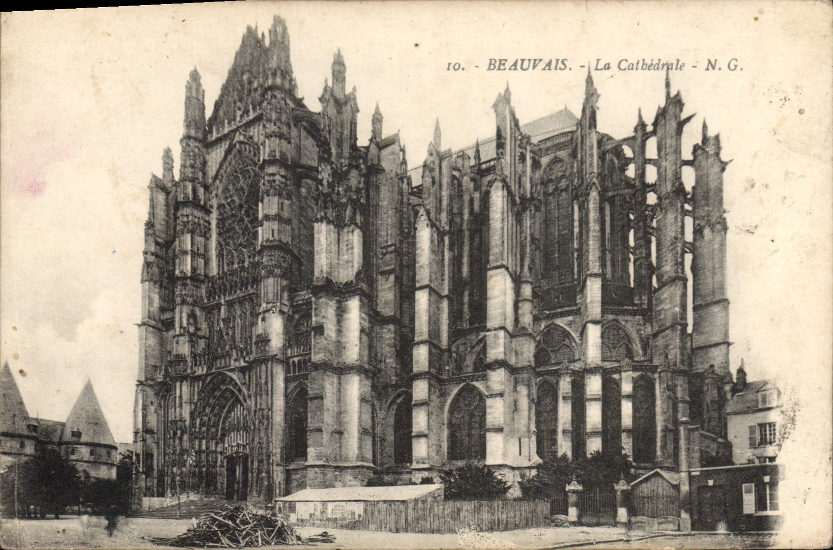 CPA Beauvais La Cathedrale 