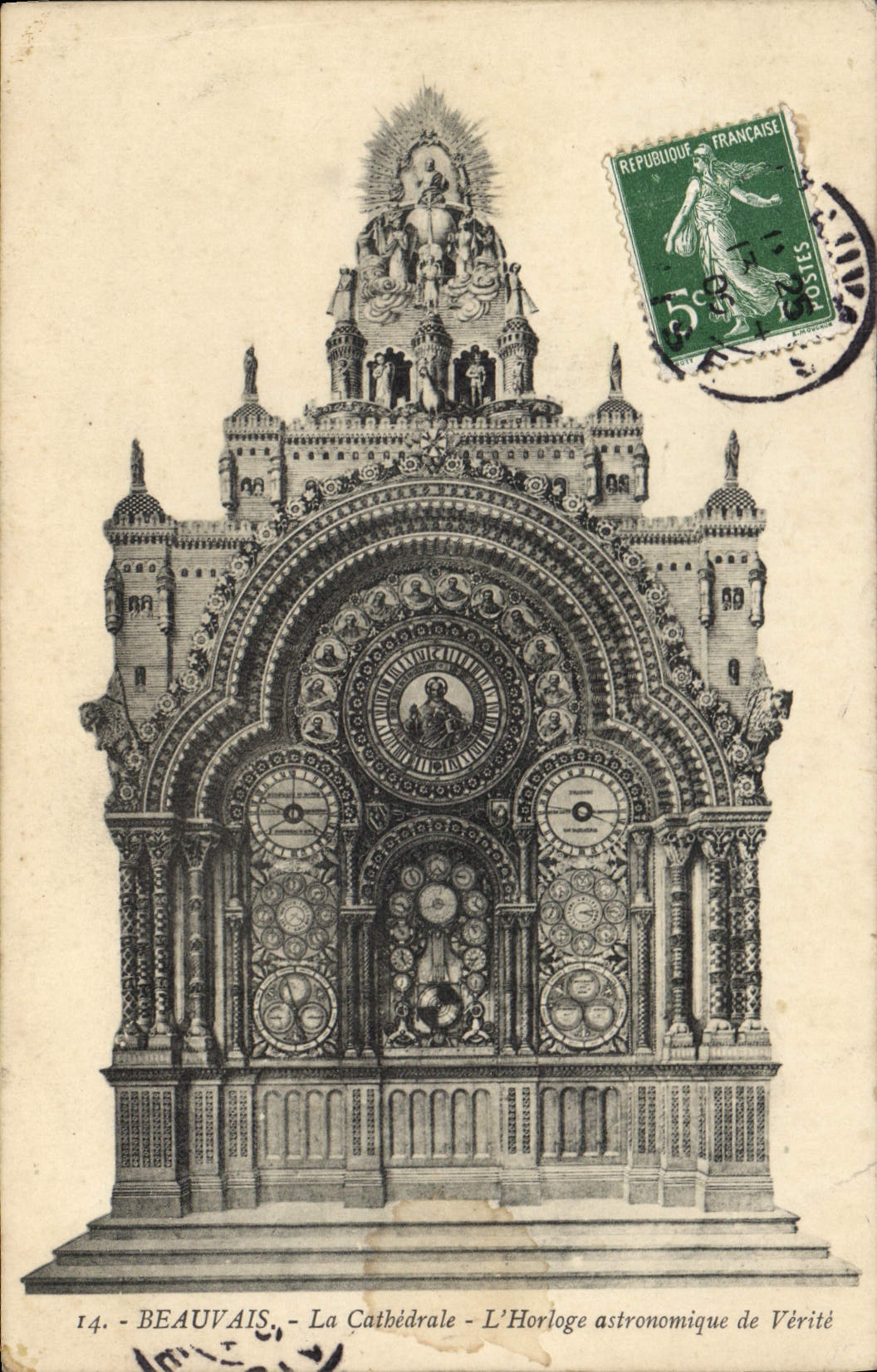 CPA Beauvais La Cathedrale l'Horloge astronomique de Verite 