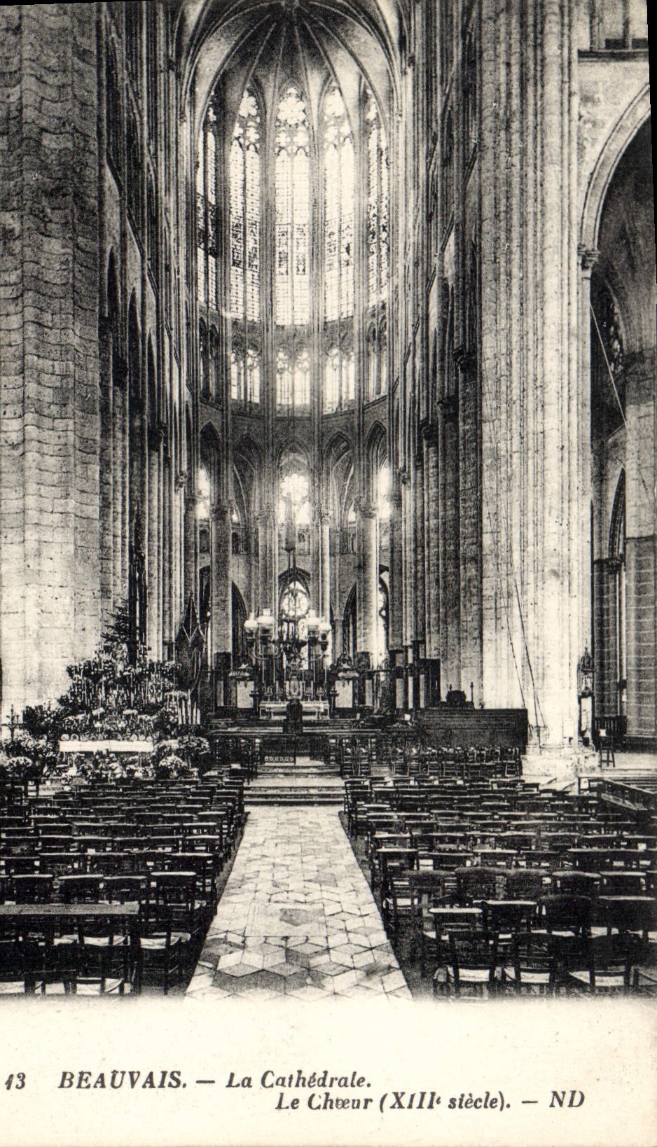 CPA Beauvais La Cathedrale le Choeur 