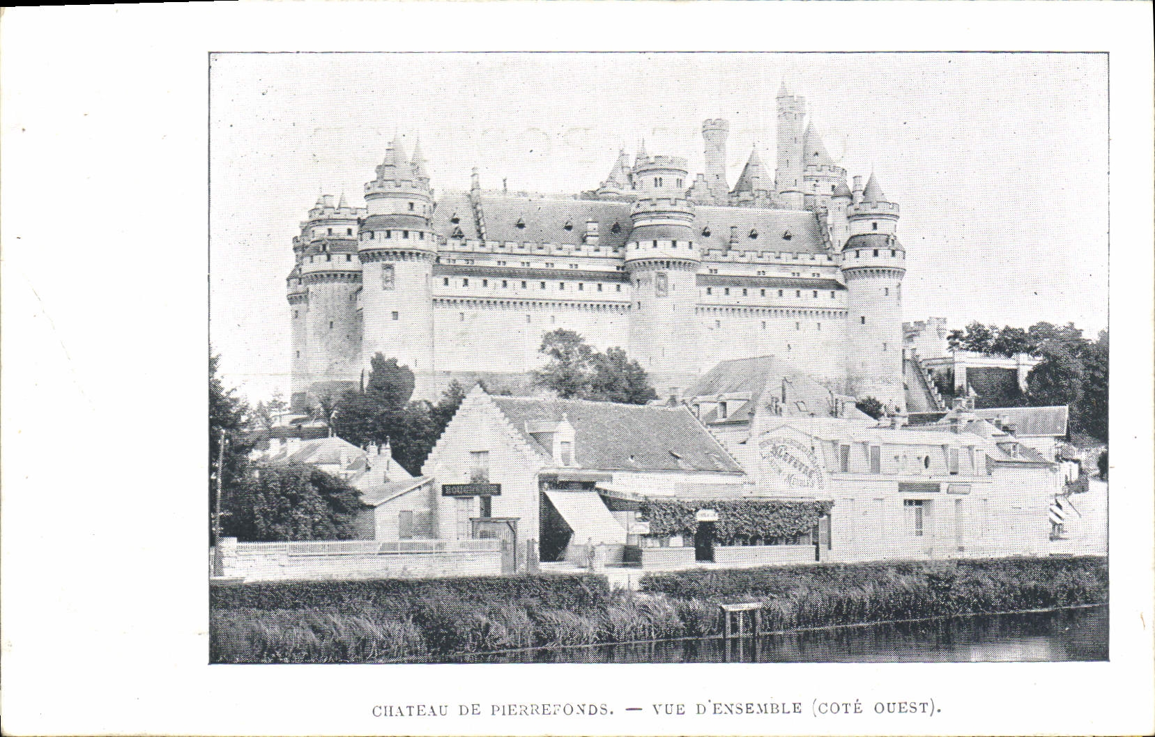 Château de Pierrefonds — Vue d'ensemble (côté ouest)