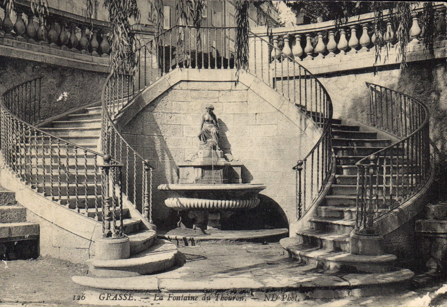 CPA Grasse La Fontaine du Thouron 