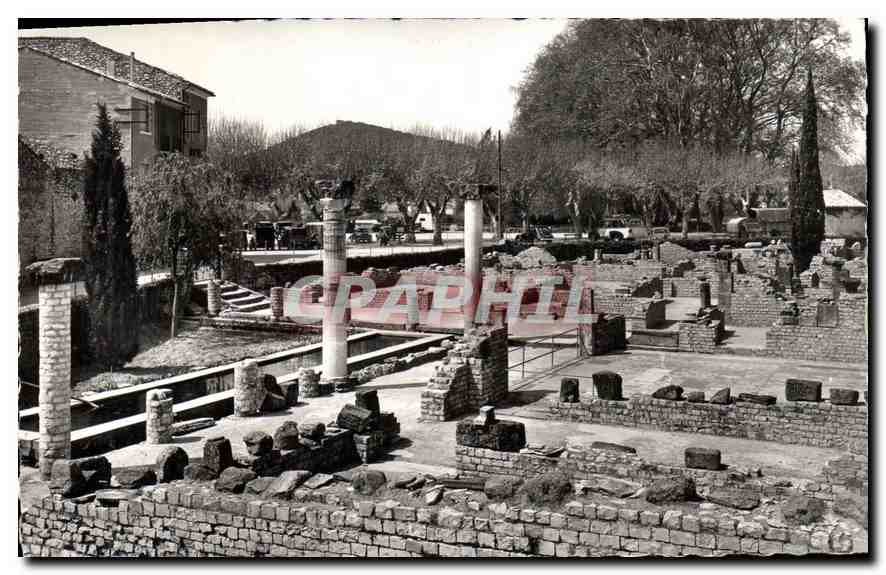 Vaison-la-Romaine — Les thermes romains — Éditions S.E.P.T. 35, Rd Gorbella Interdite