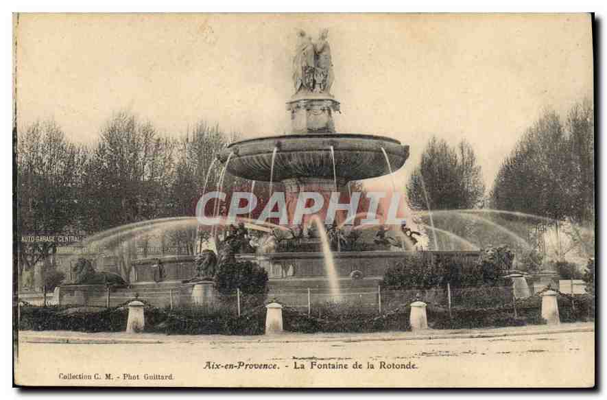 Aix-en-Provence — La Fontaine de la Rotonde — Fot. Guittard