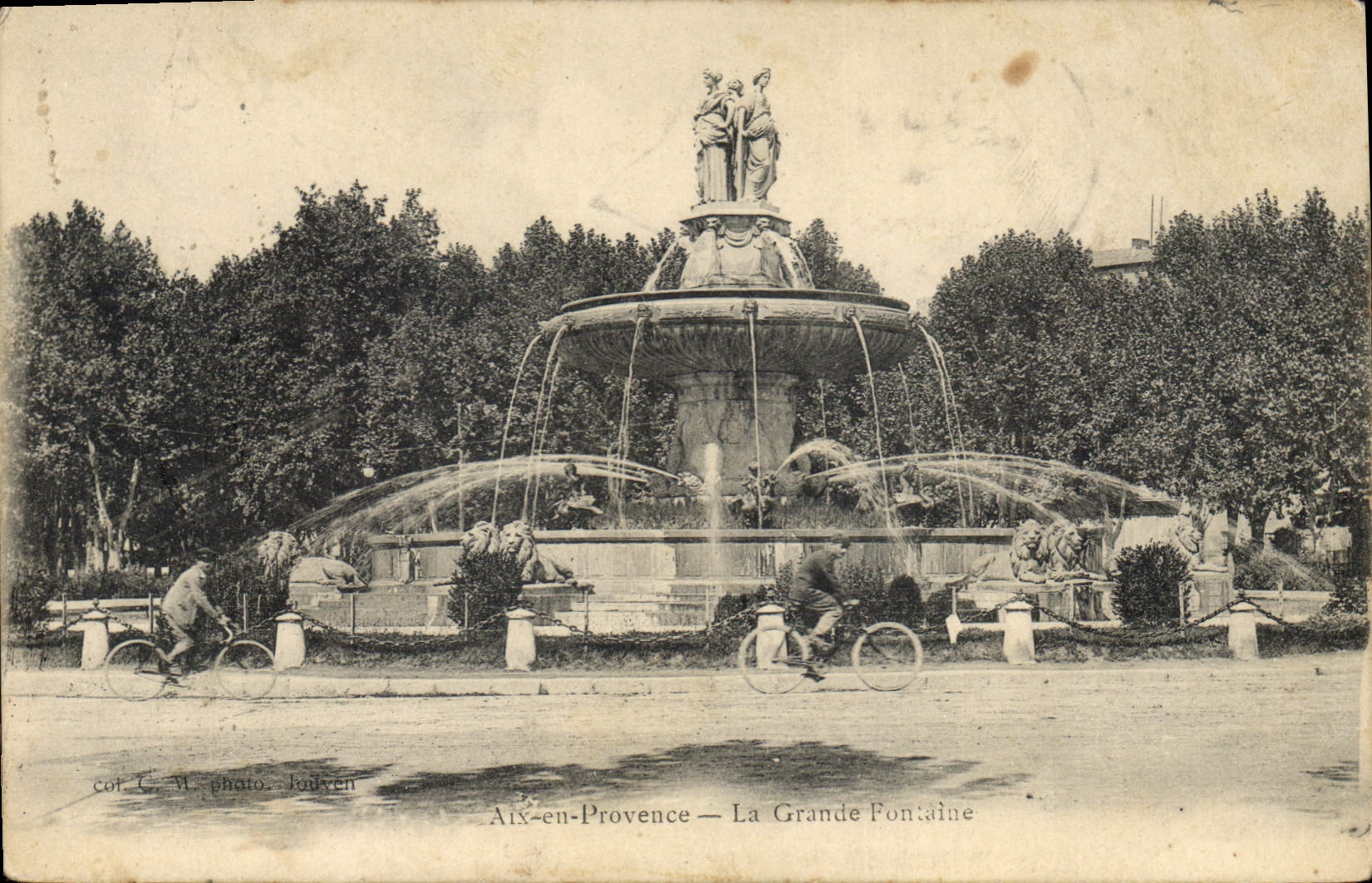 Aix-en-Provence — The Great Fountain — photo. Jaüken
