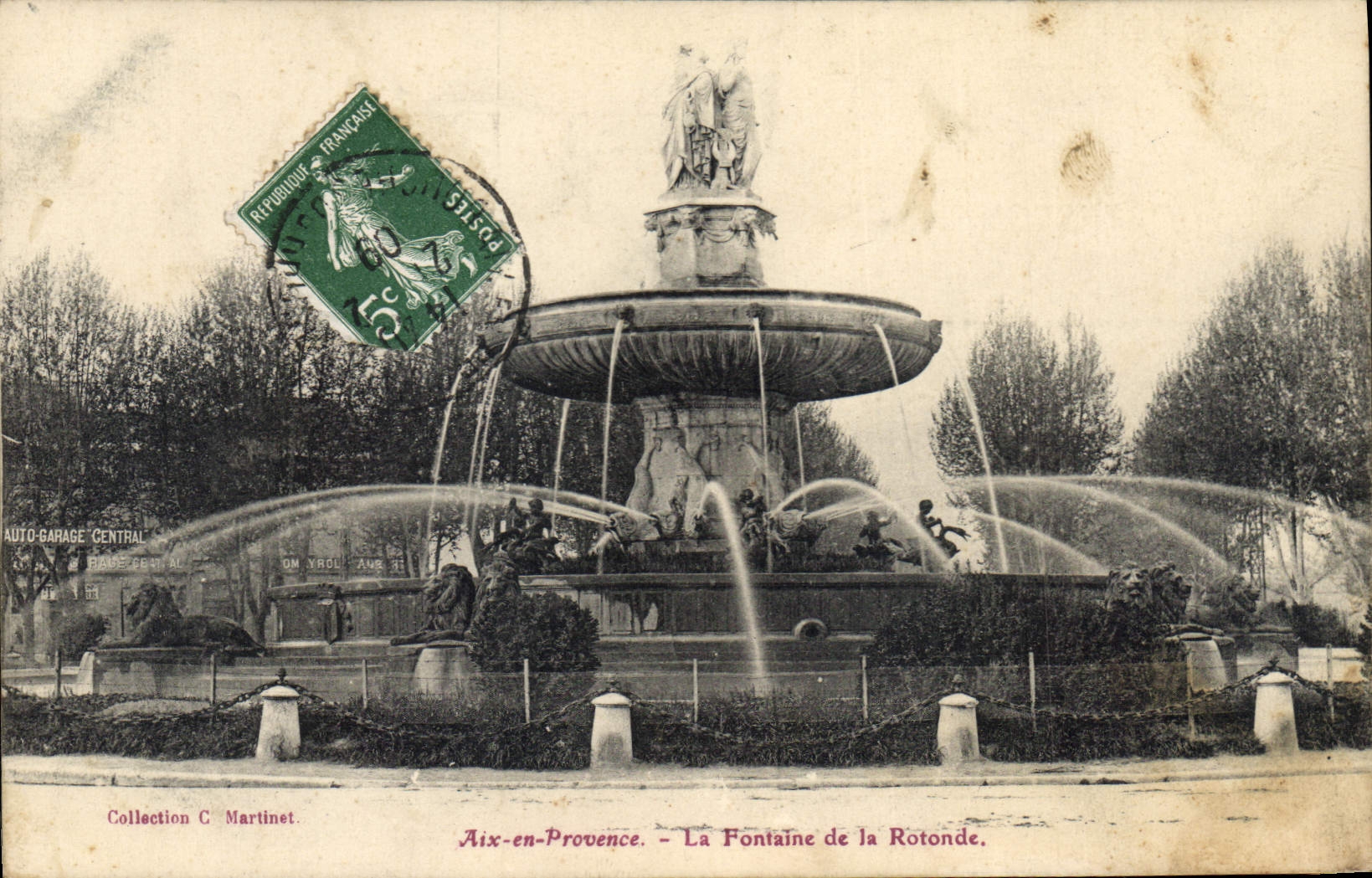 Aix-en-Provence — La Fontaine de la Rotonde — Collection C. Martinet