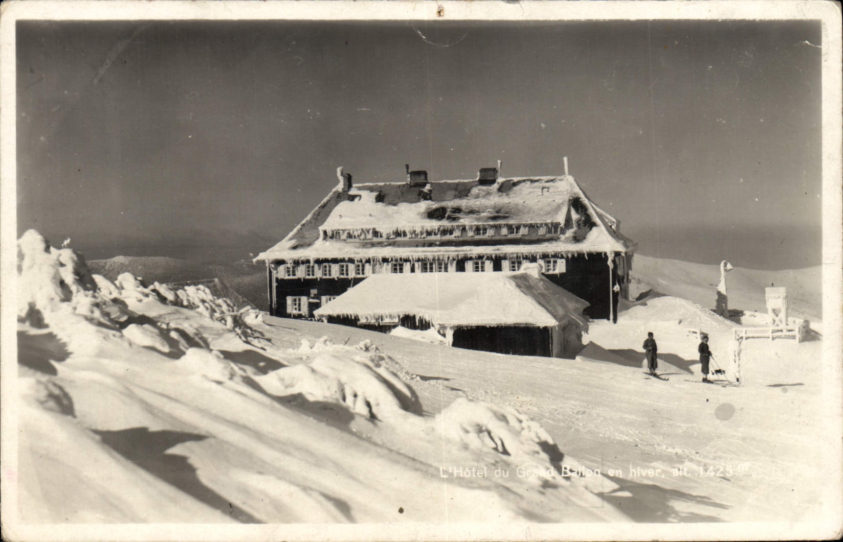 L'Hôtel du Grand Ballon en hiver — alt. 1425 m — éditeur non visible - Anverso