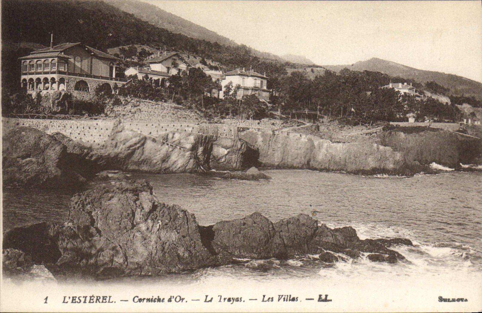 L'ESTÉREL — Corniche d'Or — Les Villas — Éditeur Salléva, n°1