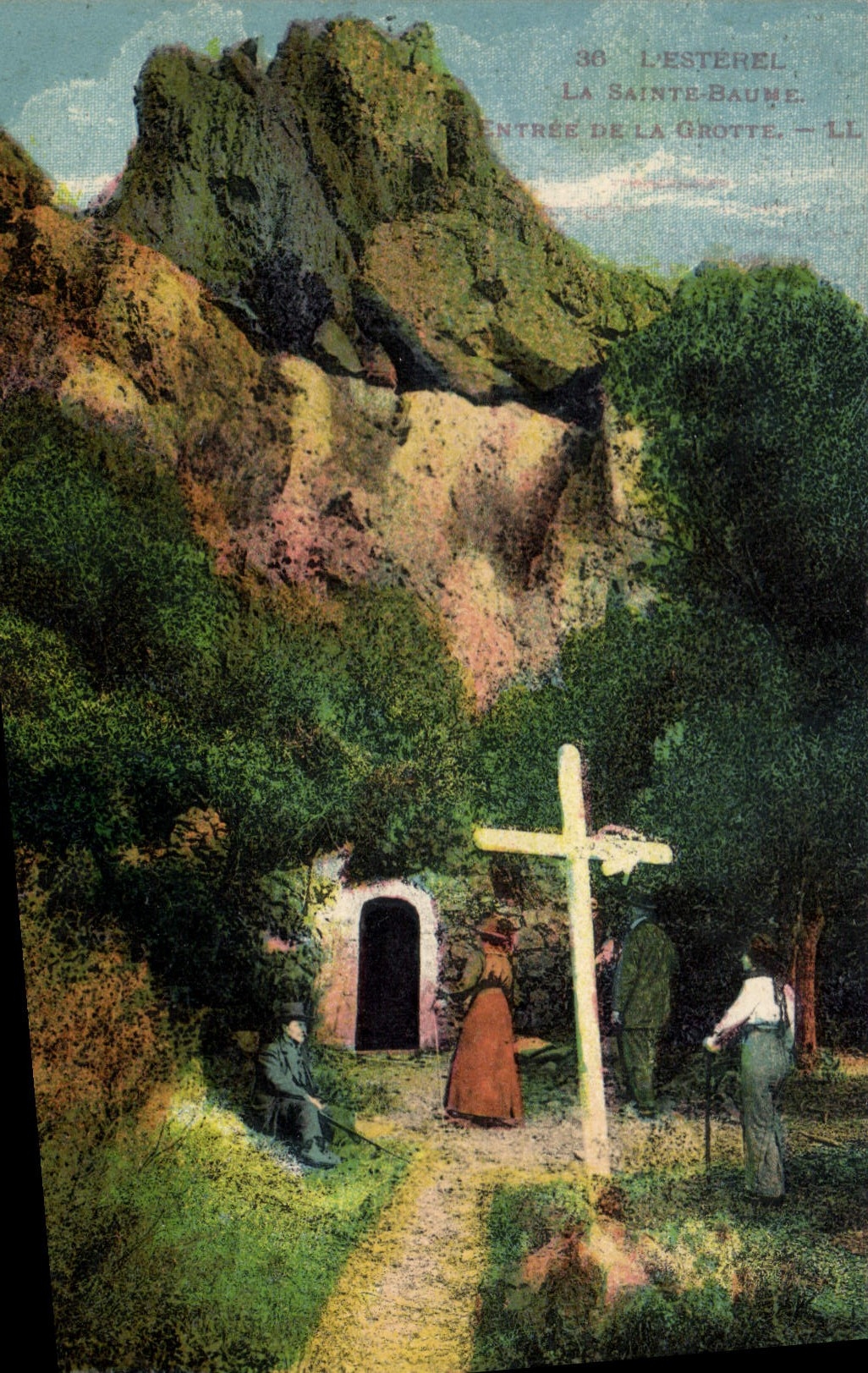 CPA L'Esterel La Sainte Baume Entree de la Grotte 