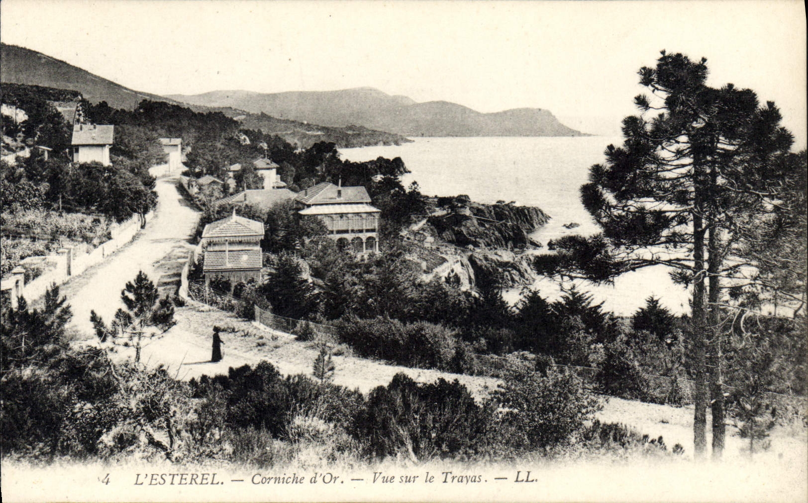 L'ESTEREL — Corniche d'Or — Vue sur le Trayas — LL.