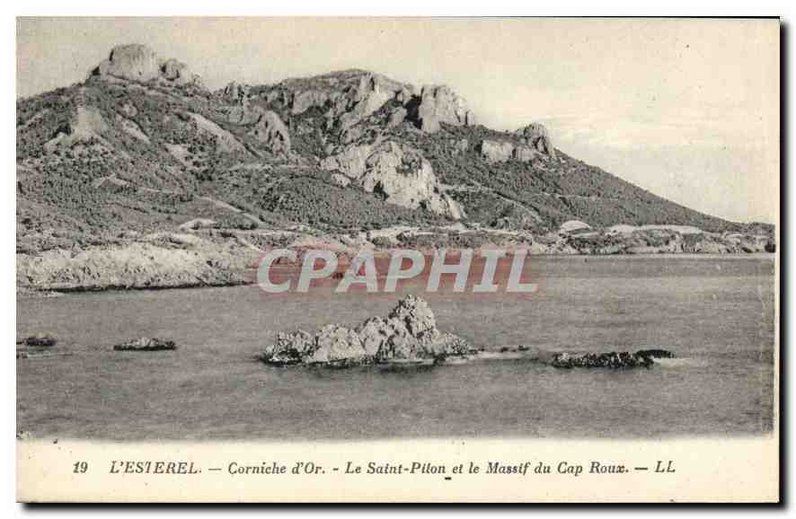 CPA L'Esterel Corniche d'Or Le Saint Pilon et le Massif du Cap Roux 