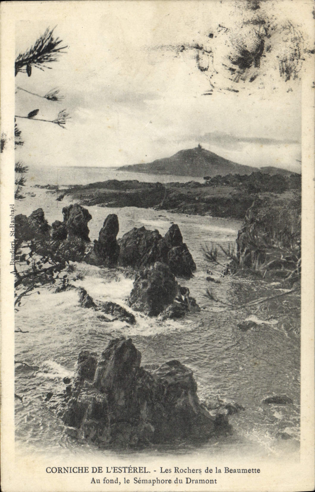 CPA Corniche de L'Esterel Les Rochers de la Beaumette 